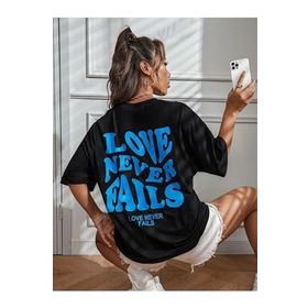 Trendseninle Love Never Fails Baskılı Siyah Oversize Kadın T-shirt
