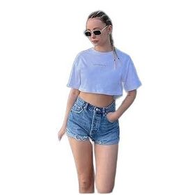 Trendseninle Minimalist Baskılı Beyaz Oversize Crop Kadın T-shirt