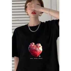 Trendseninle Red Heart World Baskılı Siyah Oversize Kadın T-shirt