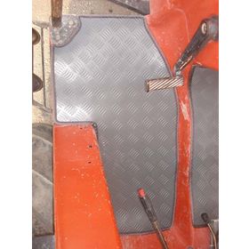 Tümosan 6080 Traktör Kabin Paspası