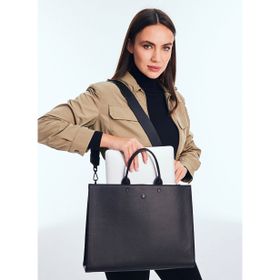 U.S. Polo Assn. US24622 Siyah Kadın Omuz Çantası