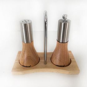 UltraForm 12 Cm Ahşap Standlı Tuzluk Ve Biberlik Seti