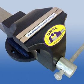 Ünal 150 mm Çelik Masa Mengenesi