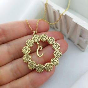 Vaoov 925 Ayar Gümüş Harf Sallantılı Papatya Kolye