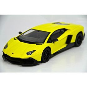 Vardem Lamborghini Aventedor 1:16 Direksiyon Kumandalı Şarj Edilebilir Pilli Sarı Araba