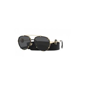 Versace VE 2232 143887 61 Kadın Güneş Gözlüğü