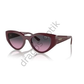 Vogue 5566S 304890 52 Bordo Kadın Güneş Gözlüğü