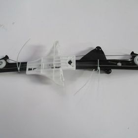 Volkswagen Golf-4 1998-2004 Sağ Elektrikli Motorsuz Arka Cam Krikosu