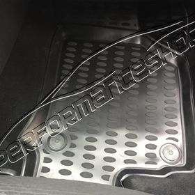 Volkswagen Golf 6 2012 3D Havuzlu Paspas