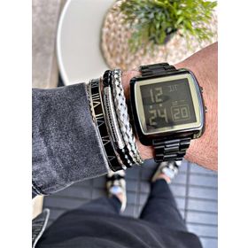 WATCHOFROYAL 3ATM Çelik Kordonlu Kare Kasa ve Hardlex Mineral Cam Siyah Dijital Led Kol Saati