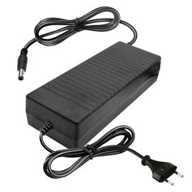 WellPower WP-1207P 5.5x2.5 mm 12V 7A Masa Tipi Adaptör