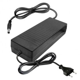 WellPower WP-1207P 5.5x2.5 mm 12V 7A Masa Tipi Adaptör