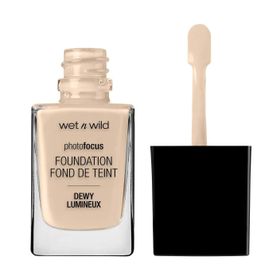 Wet'n Wild Nude Ivory Photo Focus Foundation Dewy Lumineux Fondöten