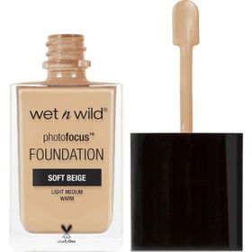 Wet'n Wild Soft Beige Photo Focus Foundation Dewy Lumineux Fondöten