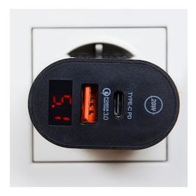 Winex Pd20w Dijital Göstergeli Type C Usba Çift Çıkışlı Şarj Aleti Başlığı