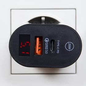 Winex Pd20w Dijital Göstergeli Type C Usba Çift Çıkışlı Şarj Aleti Başlığı