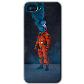 Xiaomi Mi 8 Lite Smoke Astronot Baskılı Uyumlu Silikon Kılıf