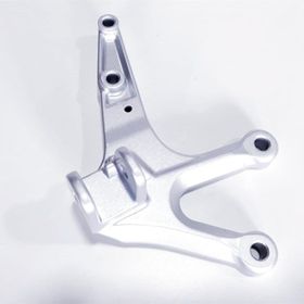 Yamaha YZF R25 Ön Sağ Basamak Braketi
