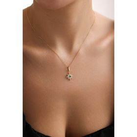 Yeşil Taşlı Mith Kutup Yıldızı Kilitli Charm Kolye Ucu