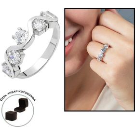 Zarif Hediyem Starlight Diamond Pırlanta Montür Aşk Temalı 925 Ayar Gümüş Kadın Tektaş Yüzük