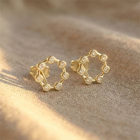 Zeino 14K Altın Kaplama 1 cm Çember Taşlı Çelik Küpe