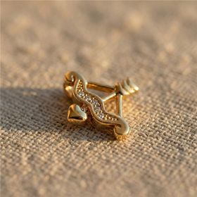 Zeino 14K Altın Kaplama - 12 mm Aşk Oku Taşlı Kolye Ucu
