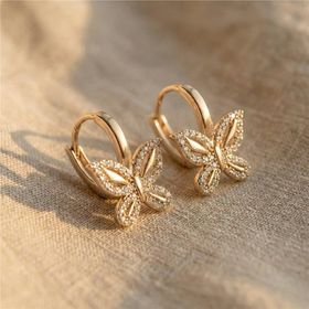 Zeino 14K Altın Kaplama - 18 mm Kelebek Taş Detaylı Sallantılı Halka Çelik Küpe