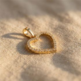 Zeino 14K Altın Kaplama - 23 mm 18 mm Zirkon Taşlı Kalp Kolye Ucu