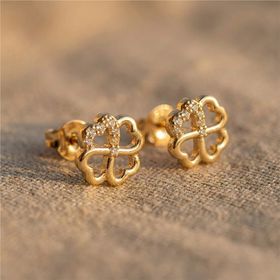 Zeino 14K Altın Kaplama - 9 mm Dört Yaprak Yonca Taş Detaylı Çelik Küpe