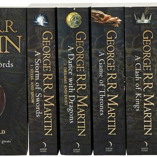 A Game of Thrones: The Story Continues - 7 Volumes Boxed Set - A