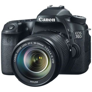 Canon EOS 70D 18-135mm IS STM Lens DSLR Fotoğraf Makinesi Fiyatları