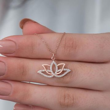 925 Ayar Gümüş Lotus Çiçeği Kolye