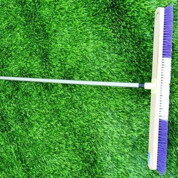 Adelinspor 80 cm Saplı Halı Kumlama Granül Fırçası