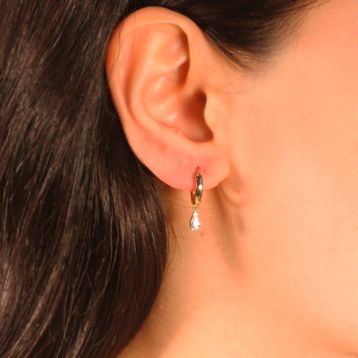 Adilidil Sallantılı Taş Detaylı Küpe