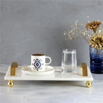 Akayev Mermer Beyaz 30x20 cm Altın Boncuk Ayaklı Tepsi