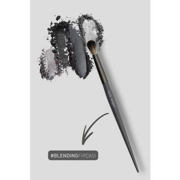 Alix Avien Blending Brush