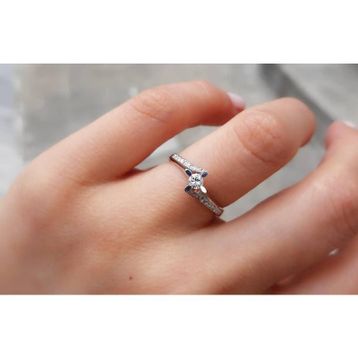 Amor TRYZ33001F033 0.33 Karat Tektaş Pırlanta Yüzük