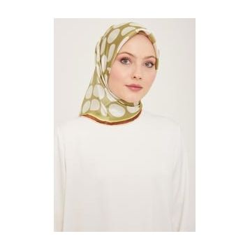 Armine 9156-36 Beyaz-Soft Yeşil Puantiye Desen Sura İpek Eşarp