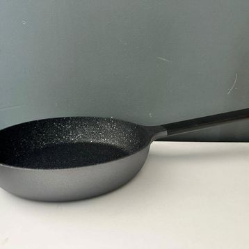 Aryıldız 24 cm Gri Pro-Grade Tava