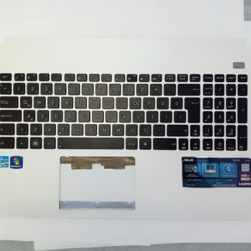 Asus R502A Klavye