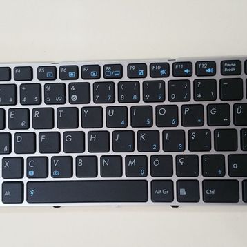 Asus V111362AK1 Klavye