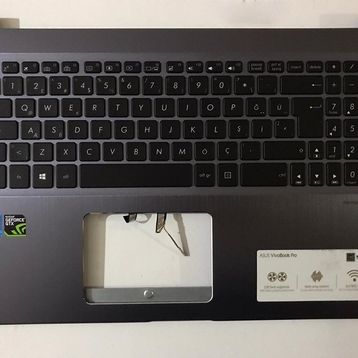 Asus VivoBook X580 Klavye