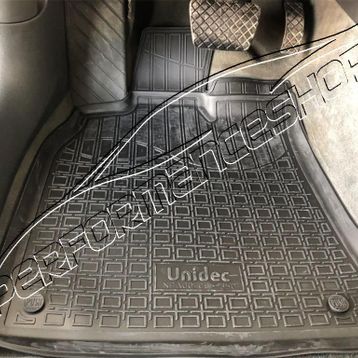 Audi A4 2016 Model 3D Havuzlu Paspas