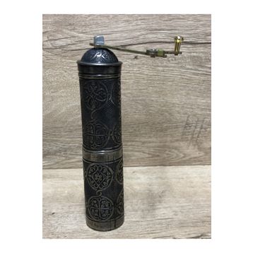 Axe Grinder Osmanlı Eskitme Gümüş Tarzı Karabiber Kaya Tuzu Pirinç Değirmeni Büyük Boy Metal Öğütücü