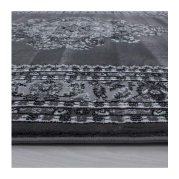 Ayyıldız Klasik Desenli İran Tarzı Madalyon Süsleme Siyah Gri Beyaz Renkler 160x230 cm Halı