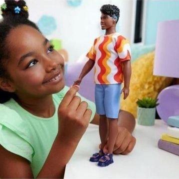 Barbie HRH23 Yakışıklı Ken Bebek