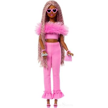Barbie HYV28 Deluxe Style Kahverengi Örgü Saçlı Bebek