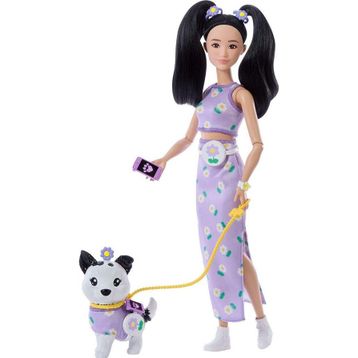 Barbie JFP39 Oyuncak Uyumlu Dostlar Siyah Saçlı Bebek ve Köpeği