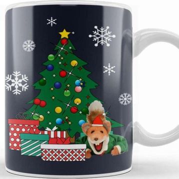 Baskı Dükkanı Basil Brush Around the Christmas Tree Kupa
