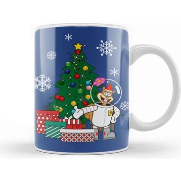 Baskı Dükkanı Sandy Cheeks Around The Christmas Tree Spongebob Kupa